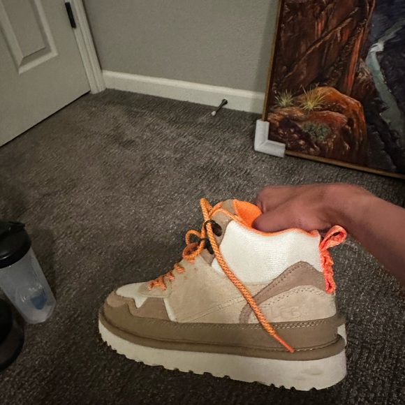 Ugh boots with laces - Picture 5 of 6